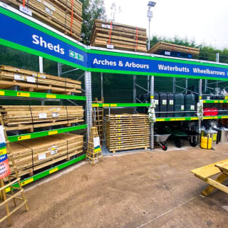 026-bandm-hemsworth-store-garden-centre-3