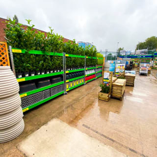 026-bandm-hemsworth-store-garden-centre-8