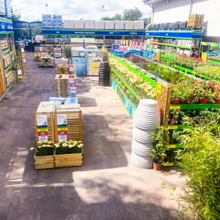 075-bmstores-viking-way-garden-centre-3