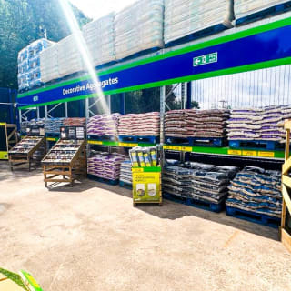 075-bmstores-viking-way-garden-centre-4