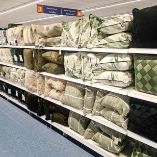 235-bandm-armagh-store-3