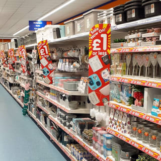 259-bandm-motherwell-store-11