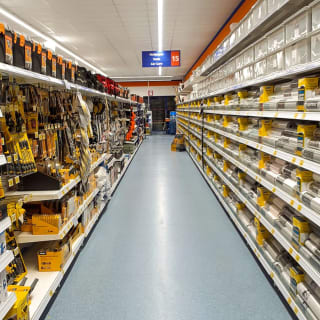 259-bandm-motherwell-store-12