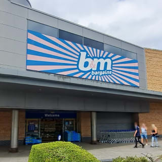 263-bmstores-profile-droylsden