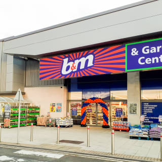 334-bandm-fife-store-relauch-24