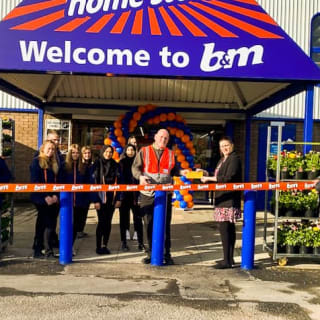 403-bandm-burnley-store-10