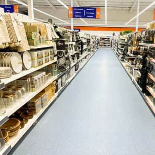 403-bandm-burnley-store-19