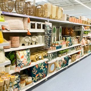 403-bandm-burnley-store-29