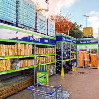 438-bmstores-cannock-garden-centre-11