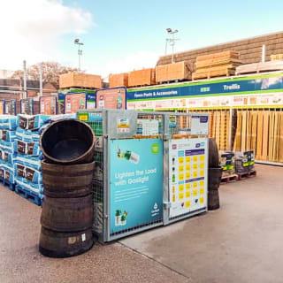 438-bmstores-cannock-garden-centre-13