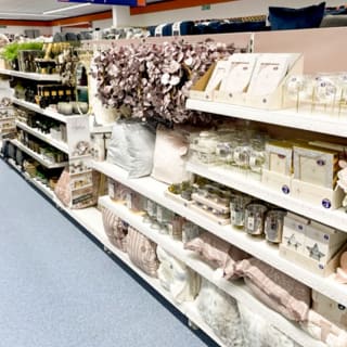 439-bandm-cheltenham-store-11