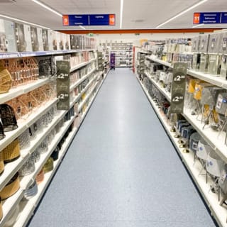 439-bandm-cheltenham-store-12
