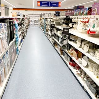 439-bandm-cheltenham-store-13