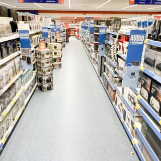 439-bandm-cheltenham-store-14