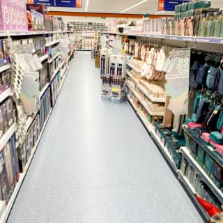 439-bandm-cheltenham-store-15