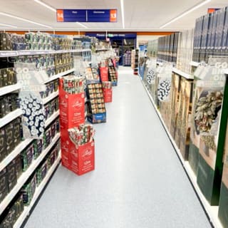 439-bandm-cheltenham-store-16