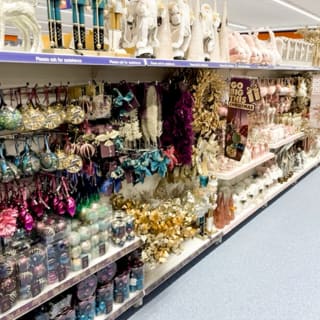 439-bandm-cheltenham-store-18