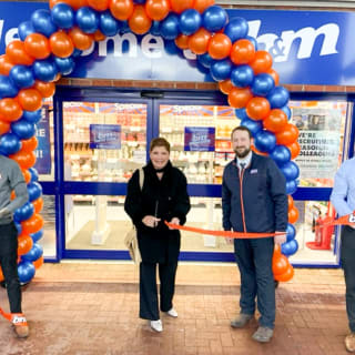 439-bandm-cheltenham-store-30