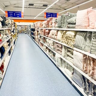 460-bandm-oldham-store-8