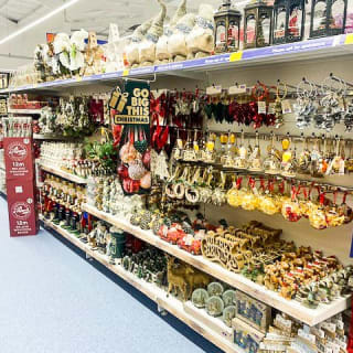 460-bandm-oldham-store-9