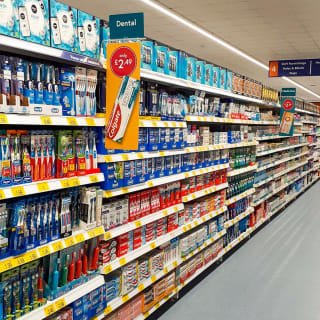 492-bandm-uddingston-store-reopening-17