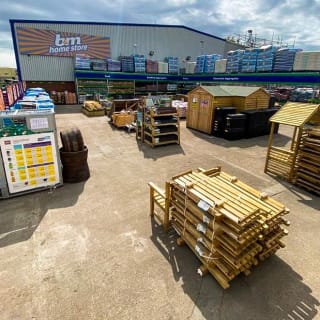 492-bandm-uddingston-store-reopening-2