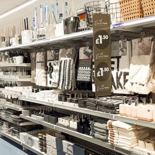 492-bandm-uddingston-store-reopening-21