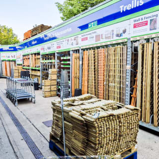 545-bmstores-towcaster-store-relaunch-10