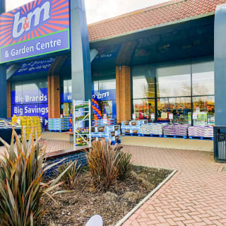 632-bandm-store-opening-york-13