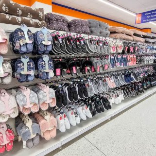 672-bandm-plymouth-store-9