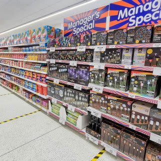 672-bandm-plymouth-store