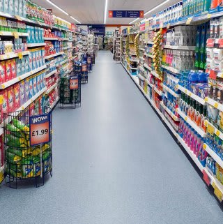 692-bandm-rhyl-store-with-garden-centre-12