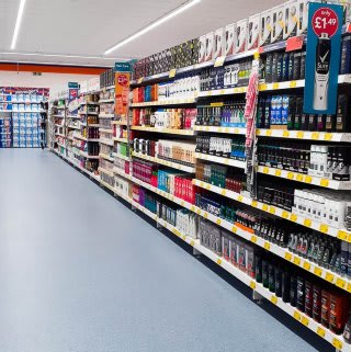 692-bandm-rhyl-store-with-garden-centre-14