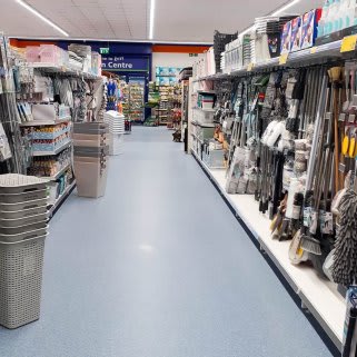 692-bandm-rhyl-store-with-garden-centre-15