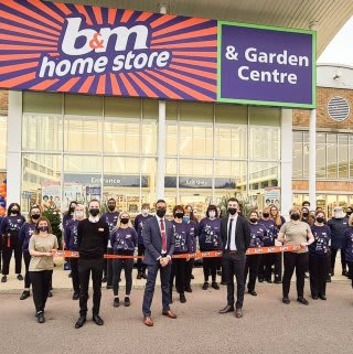 701-bandm-bournemouth-store-team