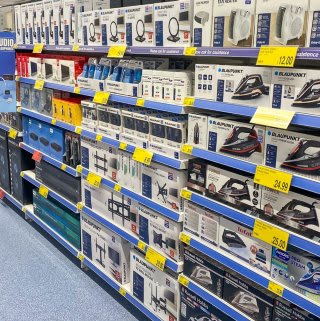 705-bandm-batley-blakeridge-mill-store-18