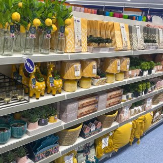 705-bandm-batley-blakeridge-mill-store-19