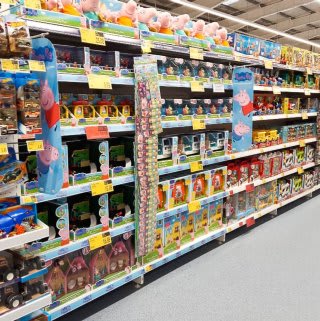 709-bandm-cardiff-avenue-retail-park-store-23