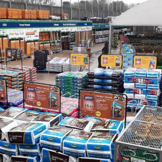 709-bandm-cardiff-avenue-retail-park-store-garden-centre-2