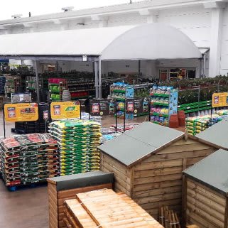 709-bandm-cardiff-avenue-retail-park-store-garden-centre