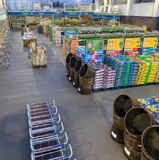 710-bandm-fenton-store-garden-centre-3