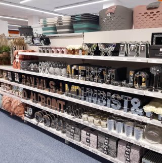 713-bandm-huddersfield-new-street-store-11