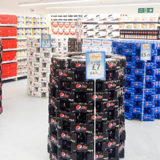 713-bandm-huddersfield-new-street-store-6