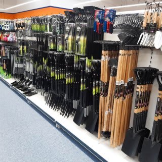 714-bandm-millbrook-store-with-garden-centre-19