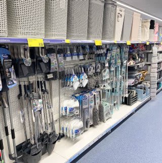 716-bandm-leeds-colton-store-with-garden-centre-19