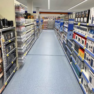 716-bandm-leeds-colton-store-with-garden-centre-30