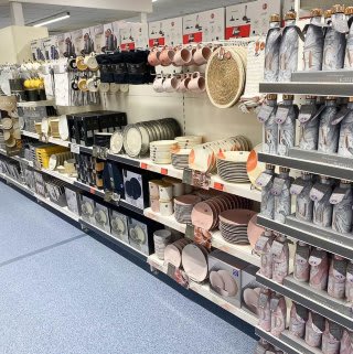 716-bandm-leeds-colton-store-with-garden-centre-36