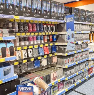 717-bandm-high-wycombe-store-12