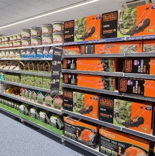 717-bandm-high-wycombe-store-40