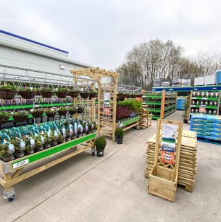 718-bandm-atherton-home-store-with-garden-centre-gc-10